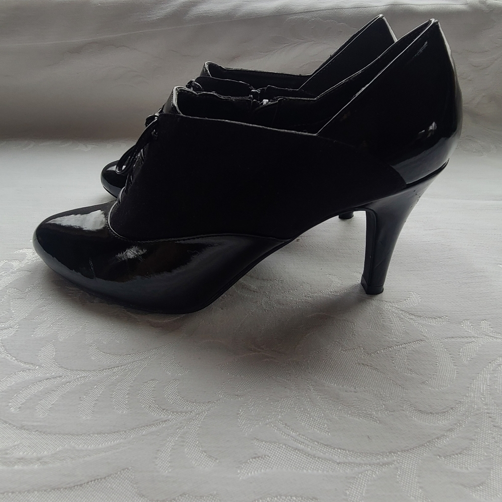 Vintage Style Side Zip Lace Patent & Suede Ankle Boots